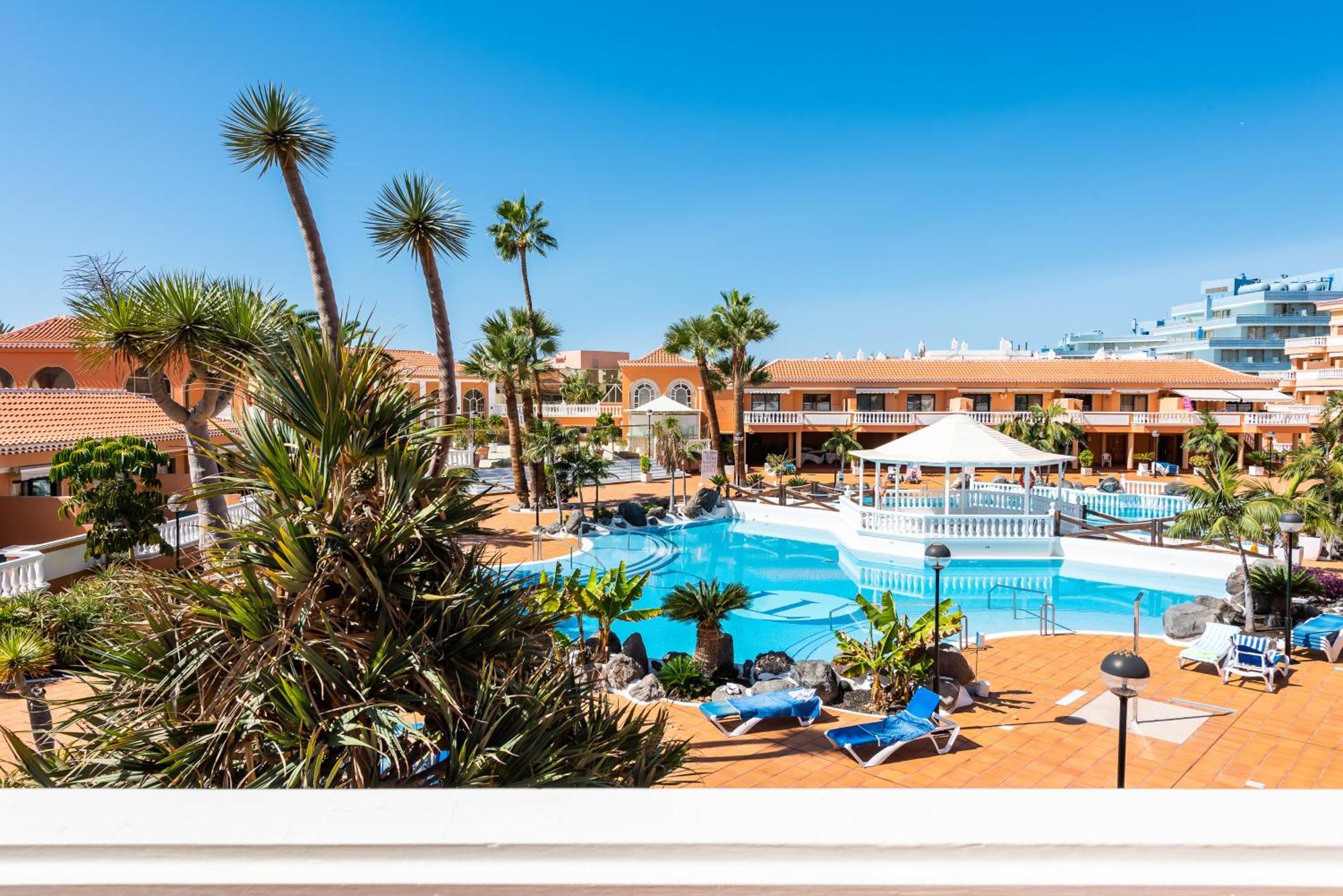 Front Americas * Playa de las Americas (Tenerife)